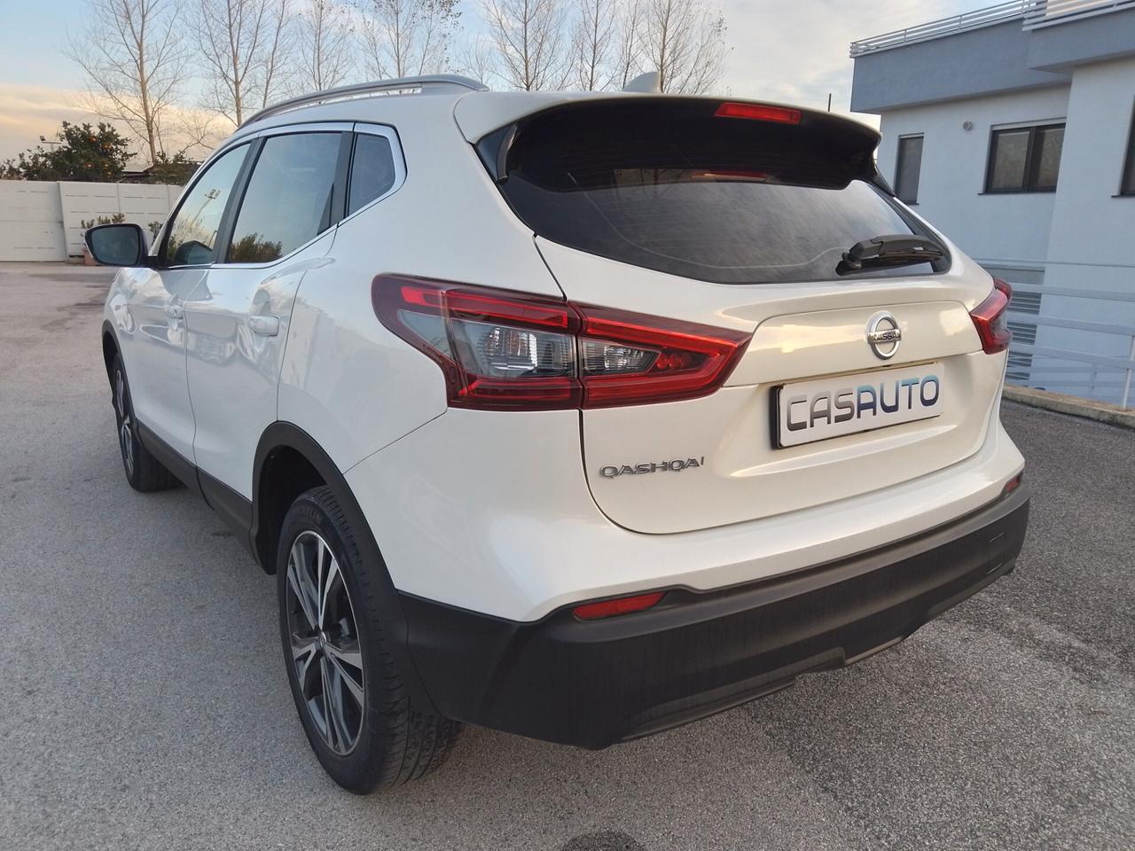 Nissan Qashqai BUSINESS 1.5 dCi 115cv AUTOMAT. NAV+RETROCAM. 2020