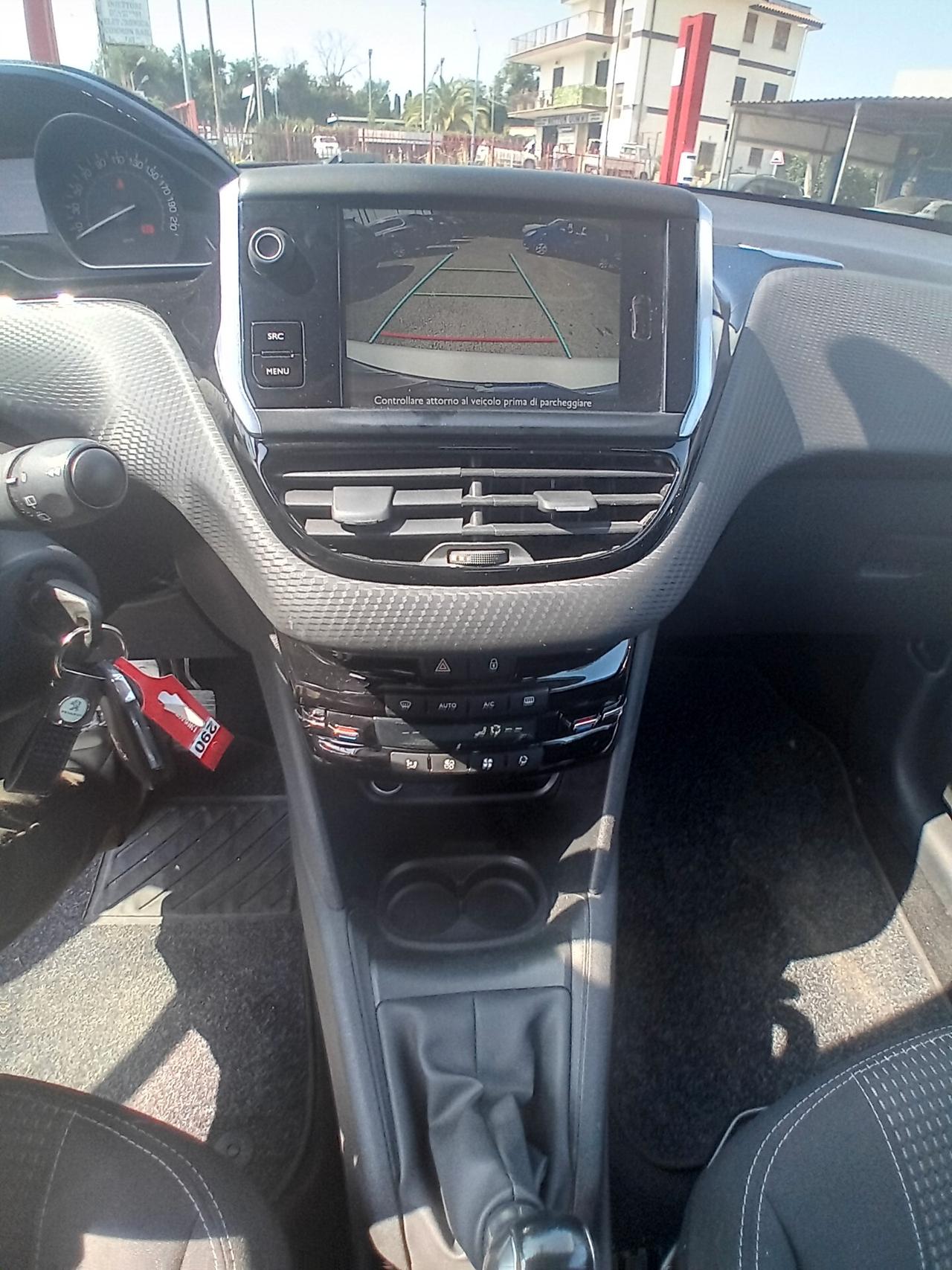 Peugeot 208 1.2 82cv Allure finanzio