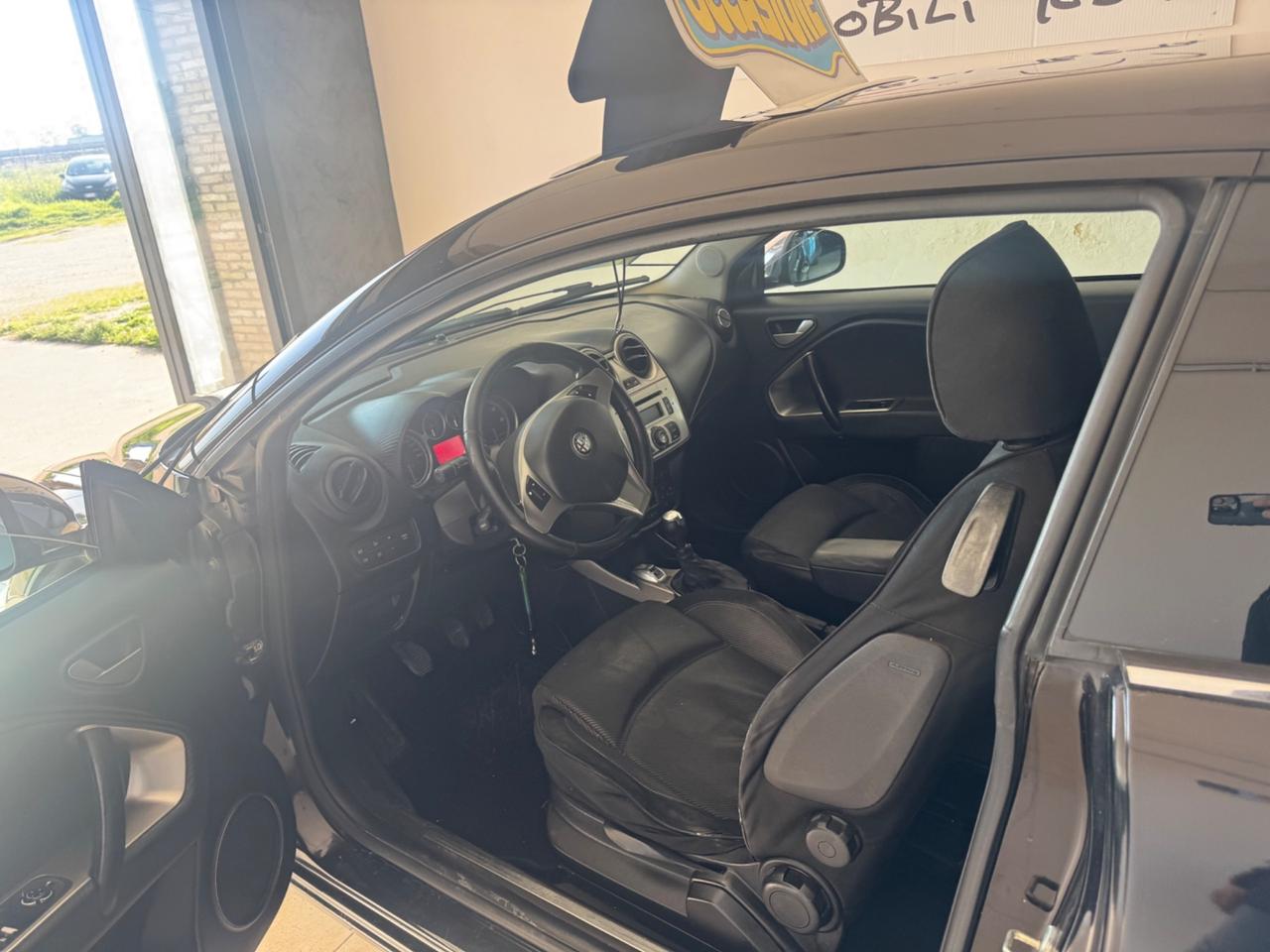 Alfa Romeo MiTo 1.3 JTDm 16V 90 CV Distinctive Sport Pack