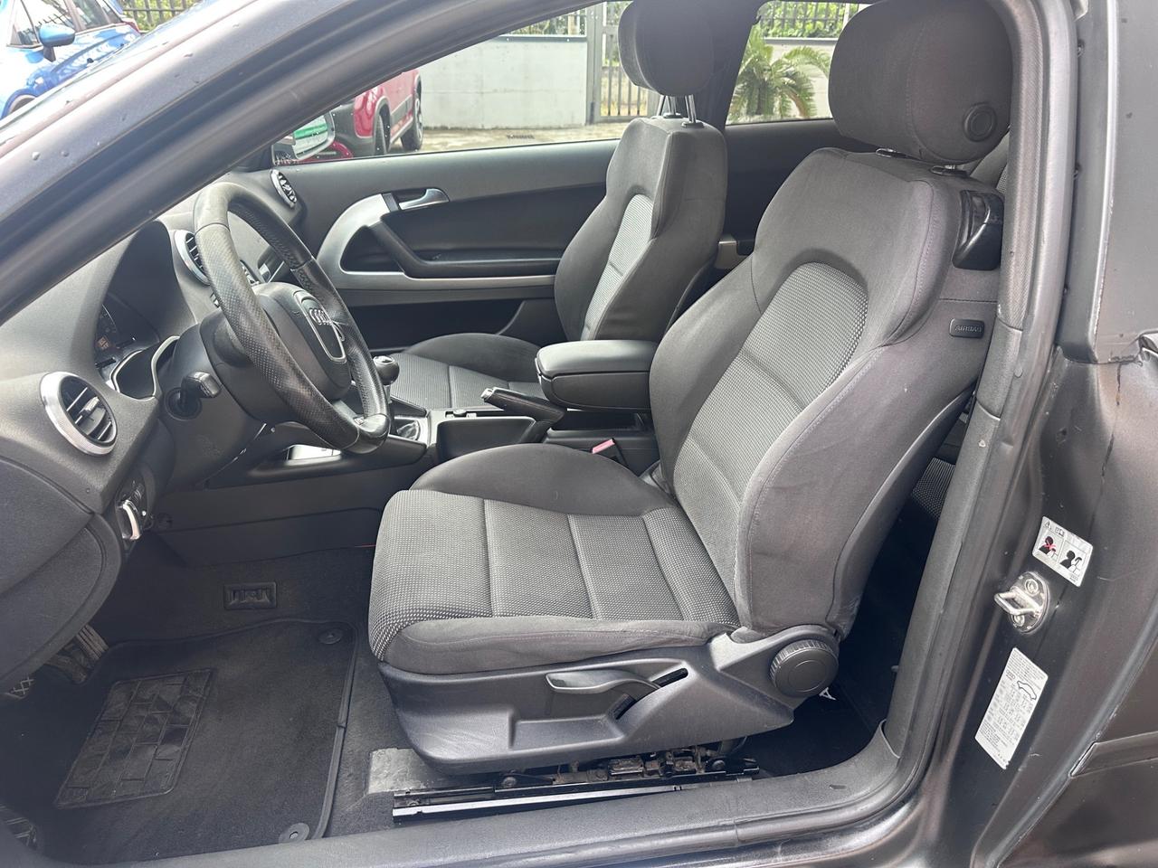 Audi A3 1.6 TDI 105 CV CR Ambition