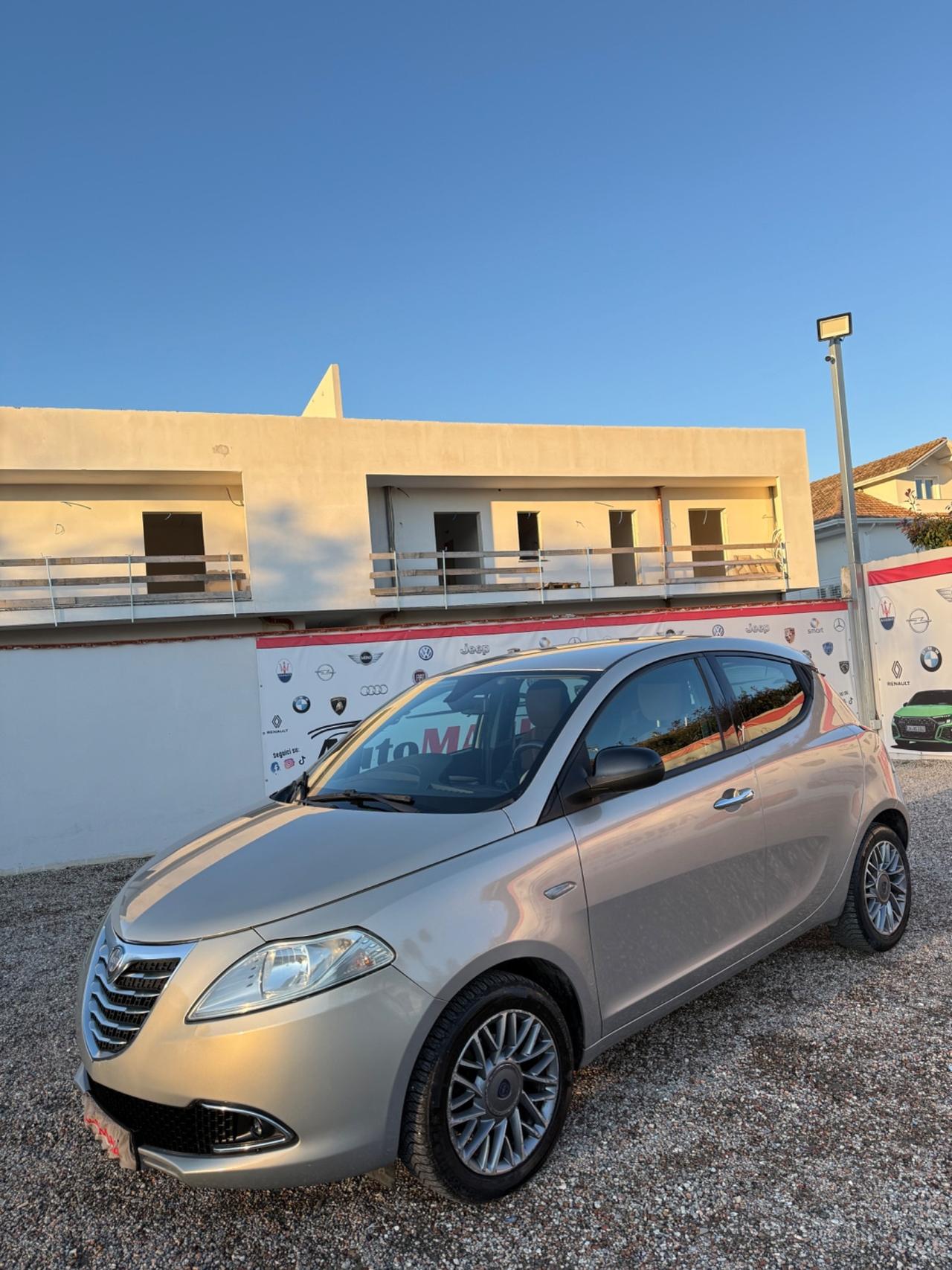 Lancia Ypsilon 1.3 MJT 16V 95 CV 5 porte S&S Platinum
