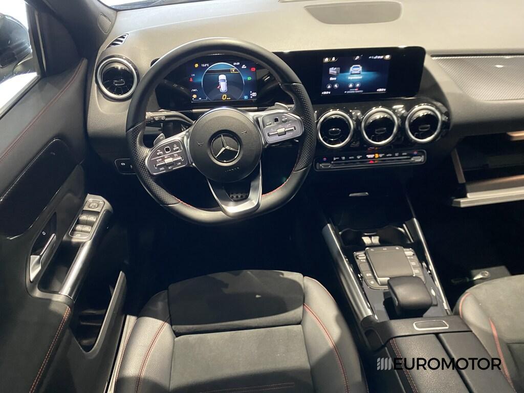 Mercedes GLA 180 180 D Premium 8G-DCT