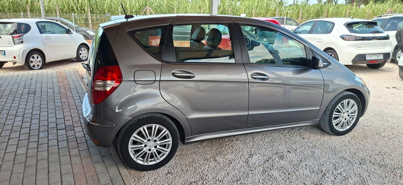 Mercedes-benz A 160 BlueEFFICIENCY Elegance