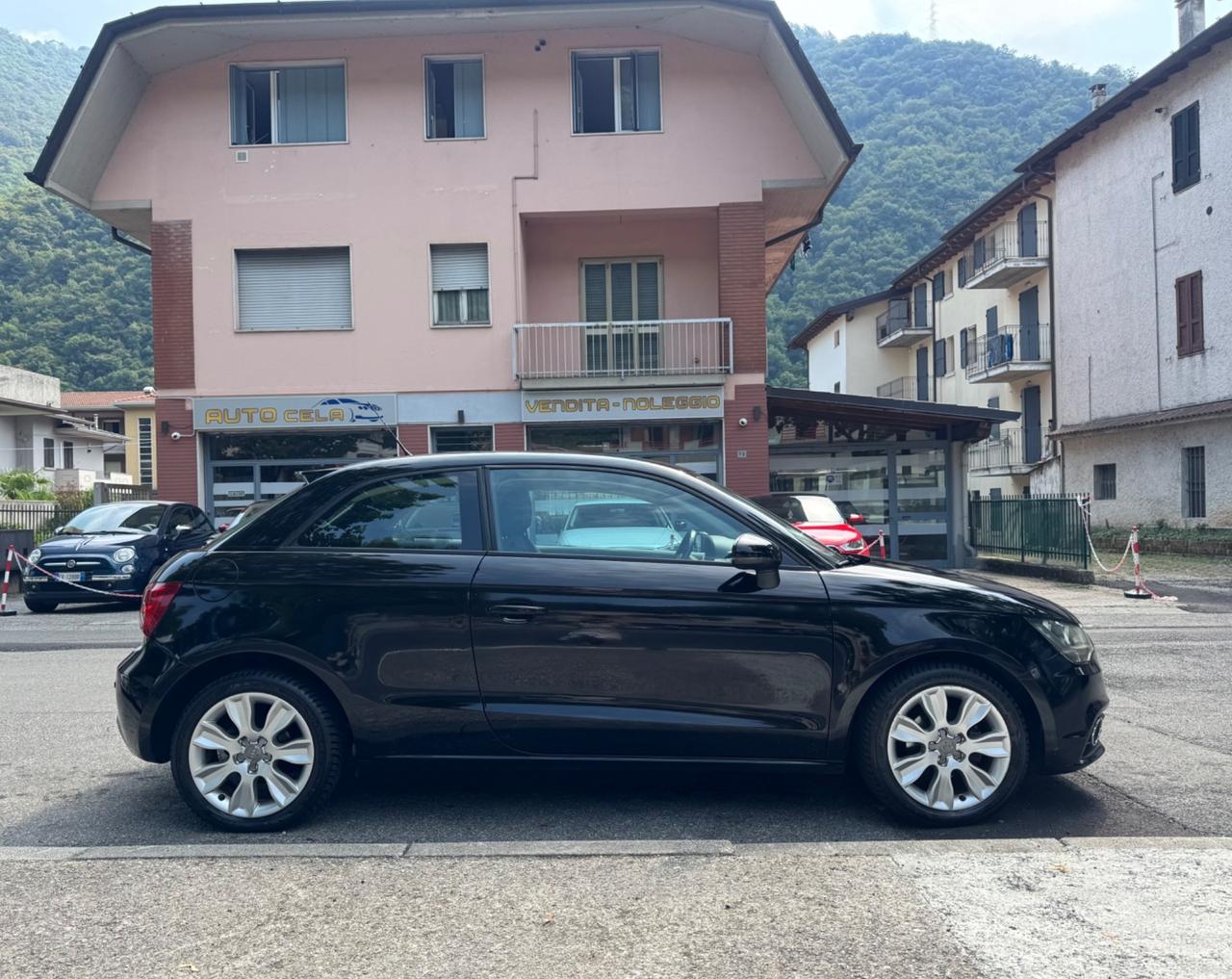 Audi A1 1.2 TFSI Ambition TAGLIANDATA - OK NEOPATENTATI