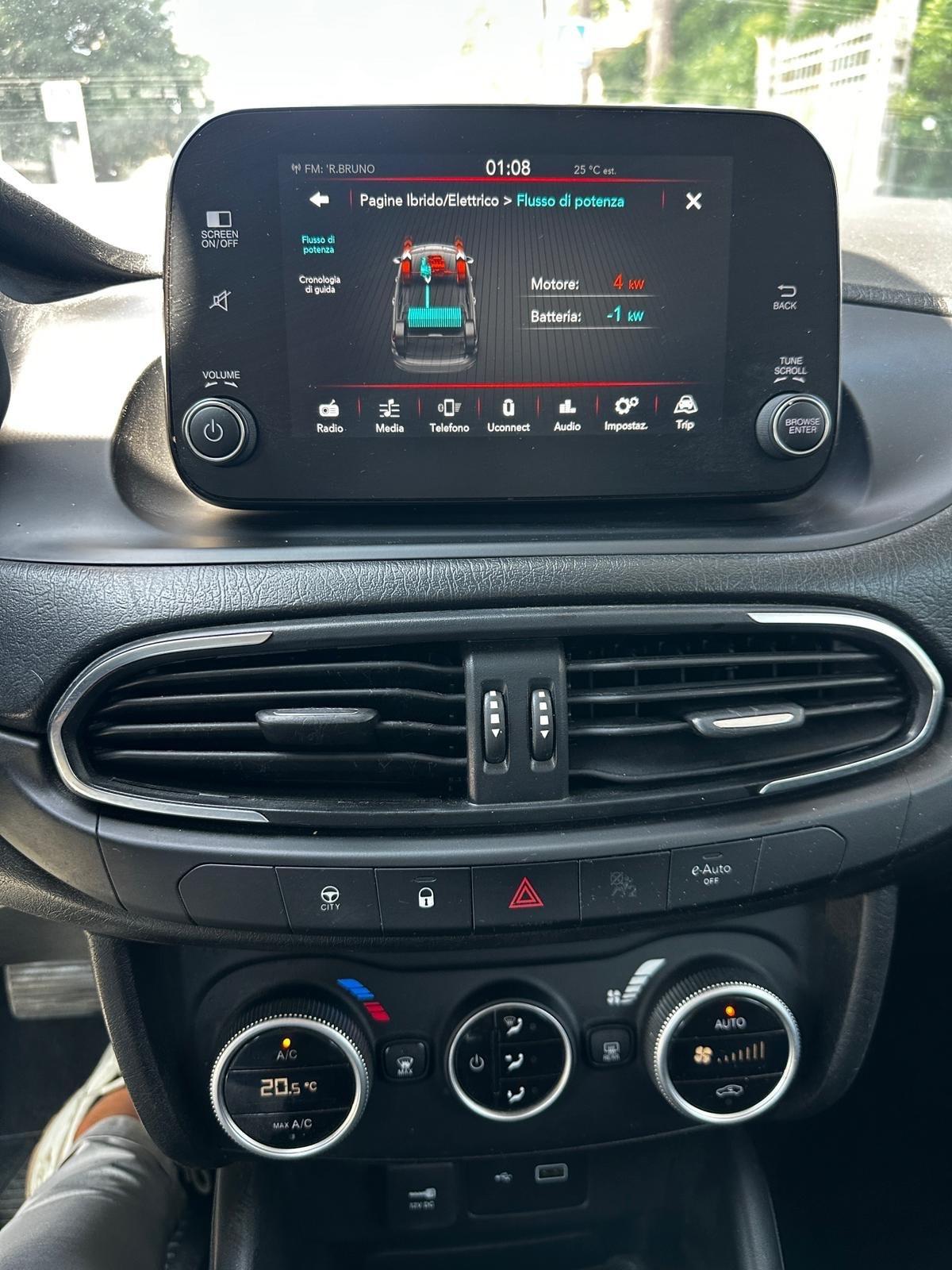 Fiat Tipo 1.5 Hybrid DCT 5 porte