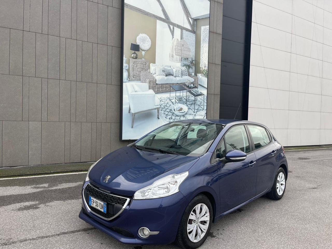 Peugeot 208 1.6 e-HDi 92 CV Stop&Start 5 porte Allure