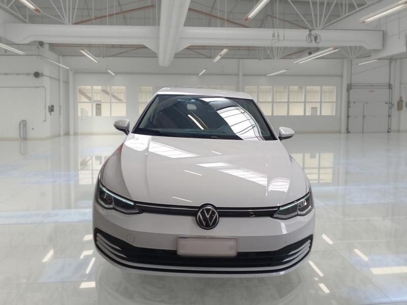 VOLKSWAGEN GOLF VIII 1.0 ETSI 81 KW EVO LIFE DSG 5 PORTE BERLINA