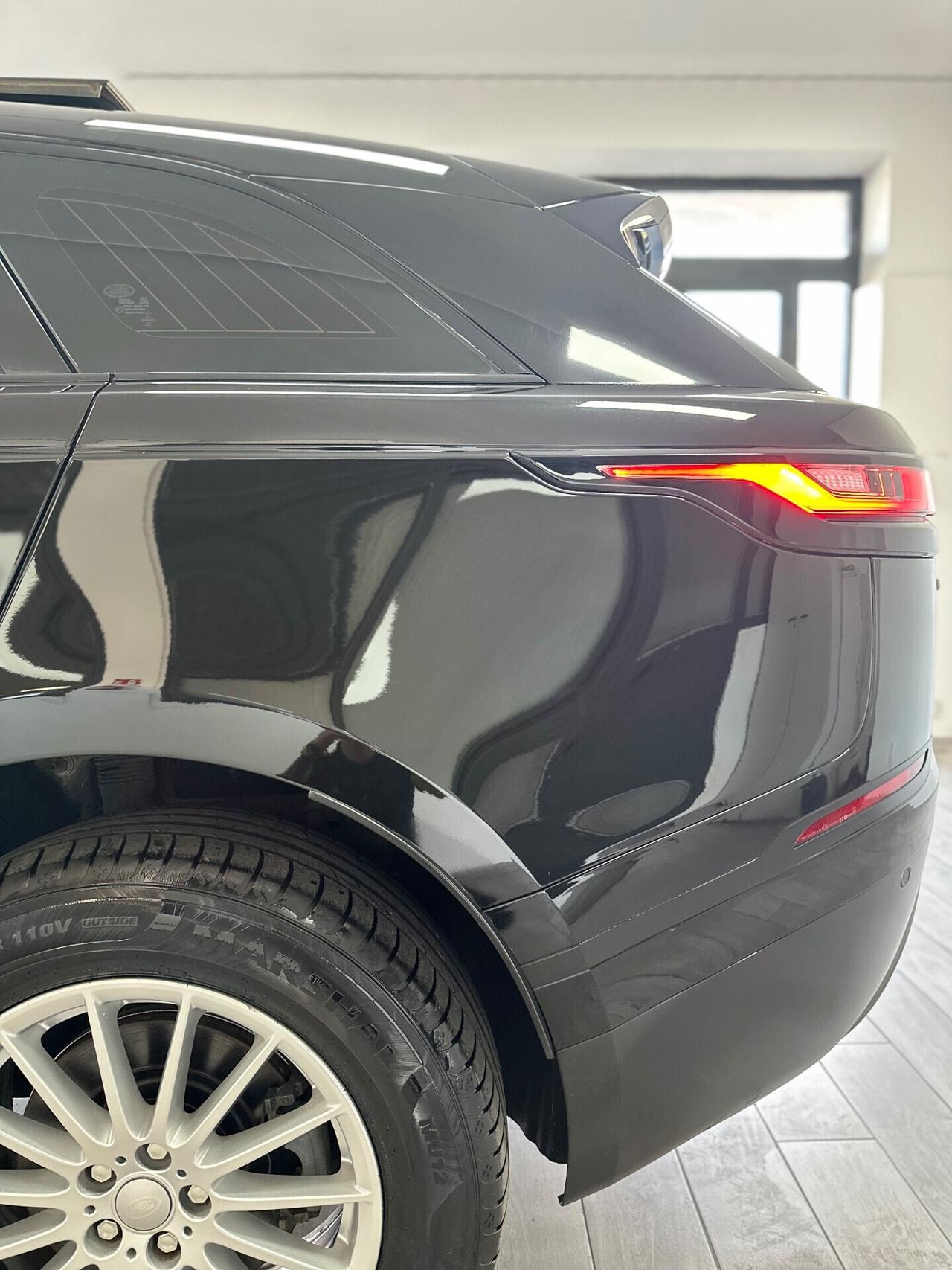 Range Rover Velar 2.0D tettuccio apribile