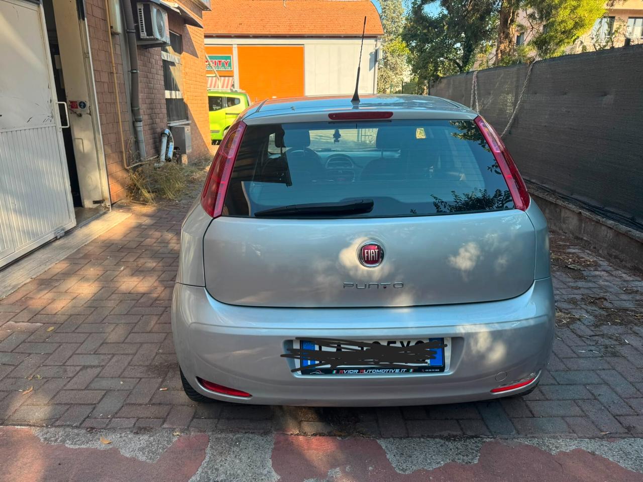 Fiat Punto 1.2 Lounge euro 6 - 2015