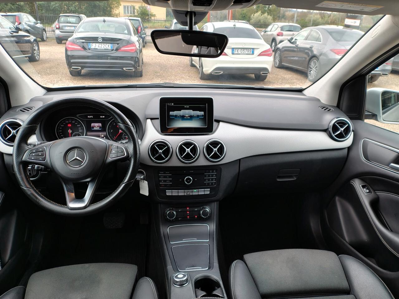 Mercedes-benz B 180d Automatic Premium