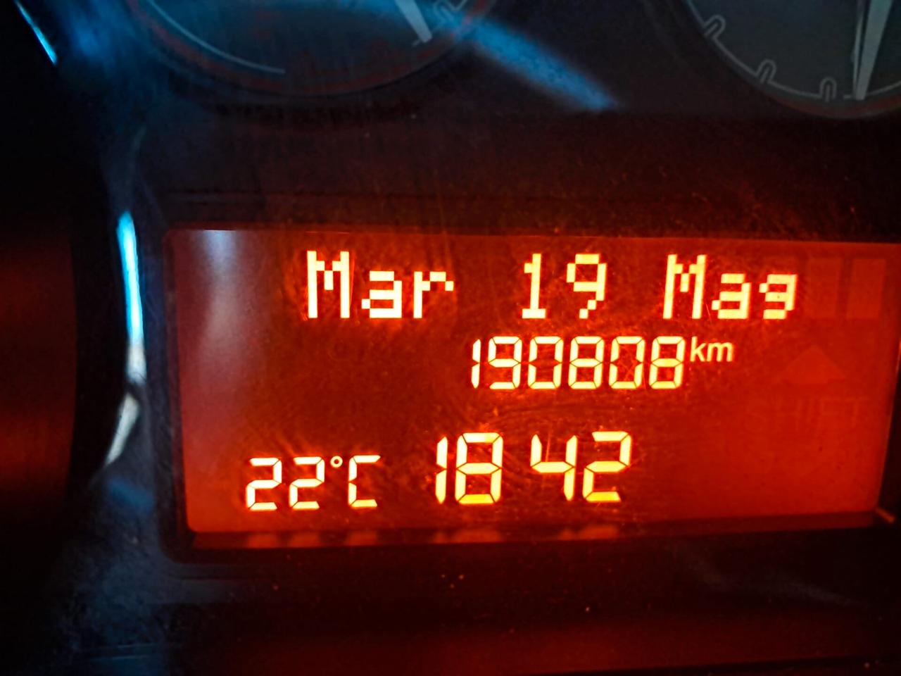 FIAT PUNTO 1.3 MJT-"VISTA E PIACIUTA"-2014-Euro 1690