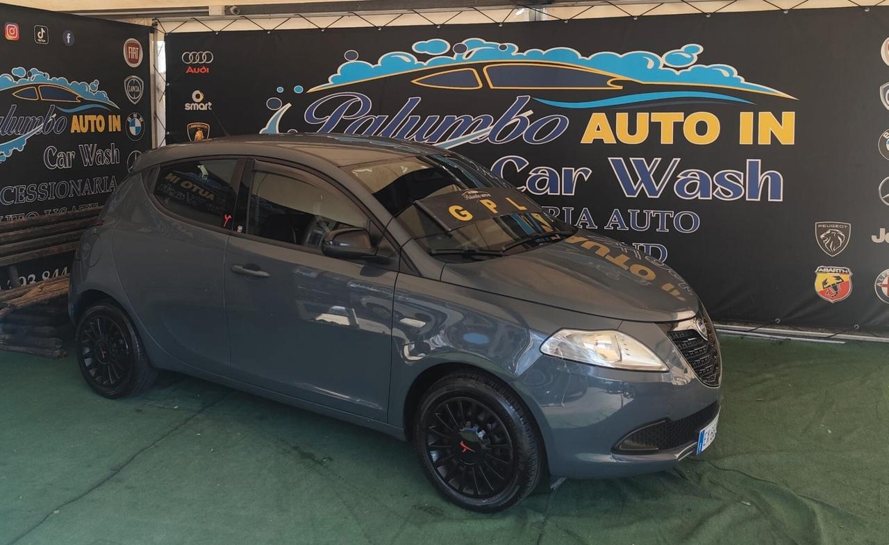 Lancia Ypsilon 1.2 69 CV 5 porte GPL Ecochic Gold