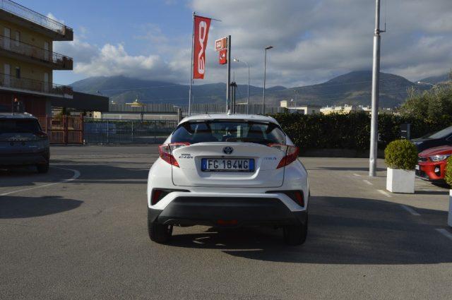 TOYOTA C-HR 1.8 Hybrid E-CVT Business