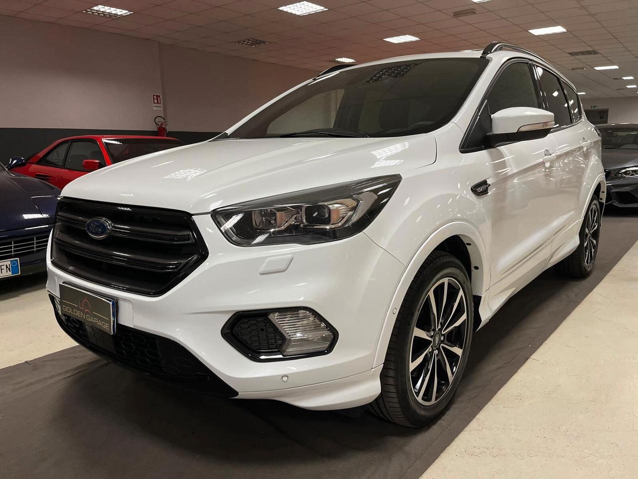 Ford Kuga 2.0 TDCI 120 CV S&S 2WD ST-Line