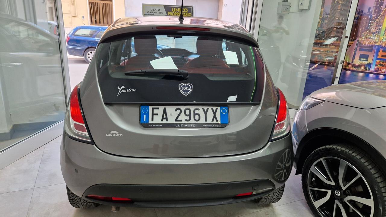 Lancia Ypsilon 1.3 MJT 16V 95 CV 5 porte