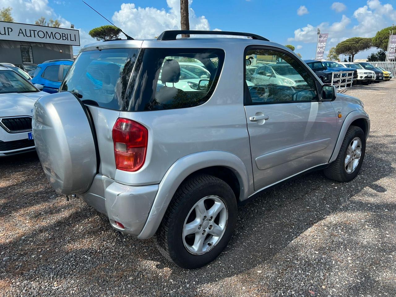 Toyota RAV 4 RAV4 2.0 Tdi D-4D cat 3 porte Sol