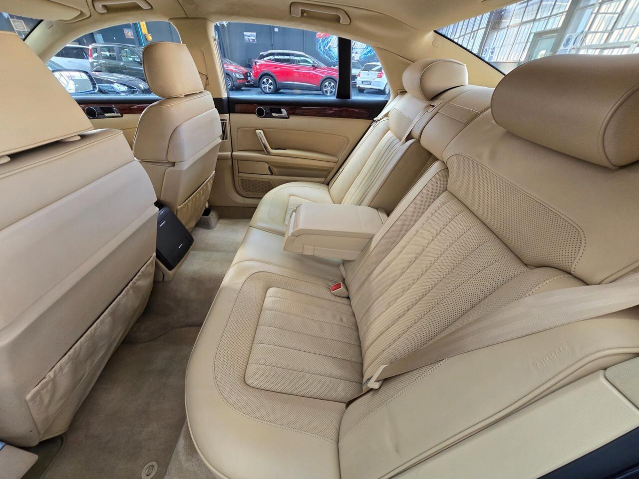 VOLKSWAGEN PHAETON 5.0 V10 TDI 4MOT 313CV