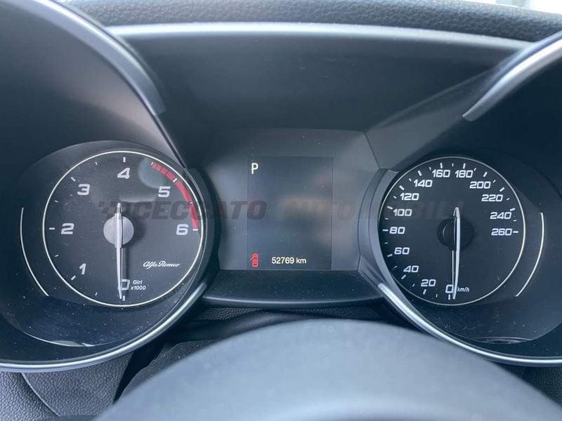Alfa Romeo Giulia Giulia 2.2 t Super 150cv auto