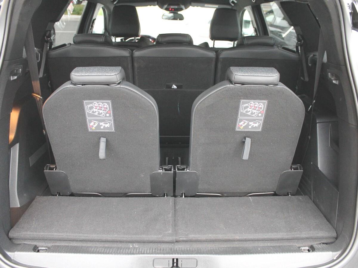 Peugeot 5008 BlueHDi 130 S&S EAT8 Allure Pack 7p Cam UNIPRO IVA DEDUCIBILE