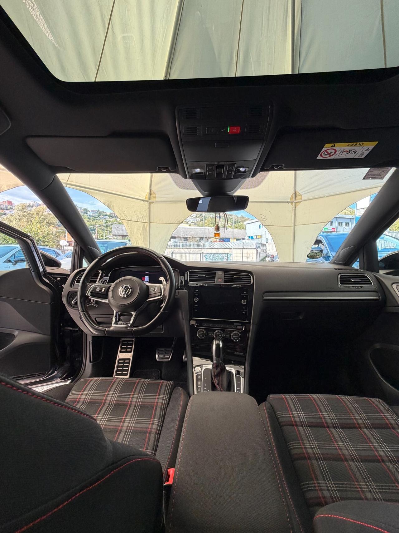 Volkswagen Golf GTI Performance 2.0 245 CV TSI DSG 5p. BMT