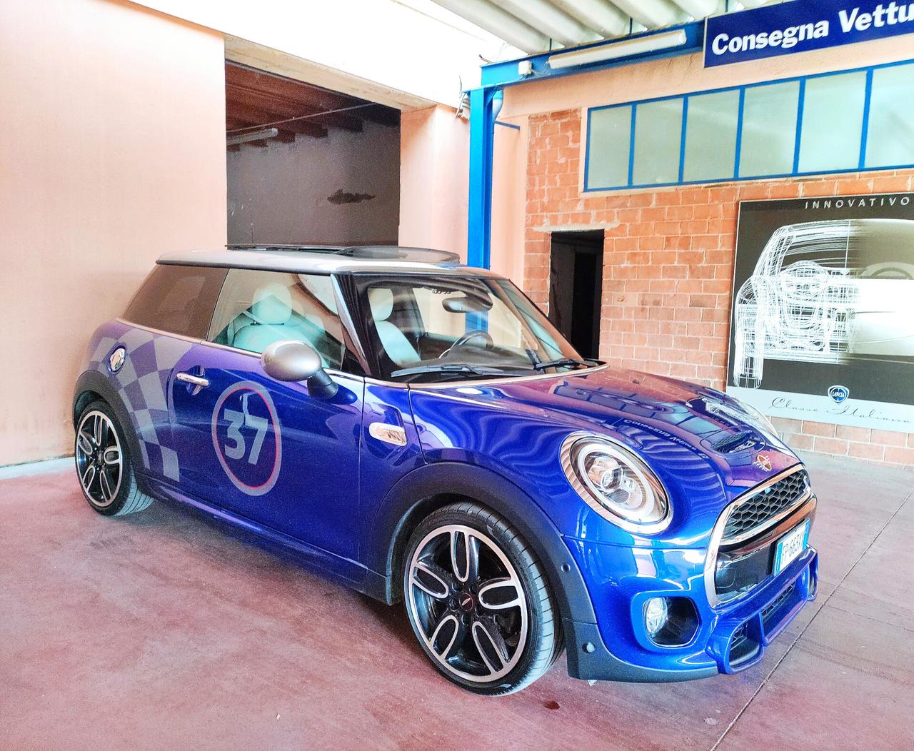 Mini 2.0 Cooper SD 170cv Automatica Hype