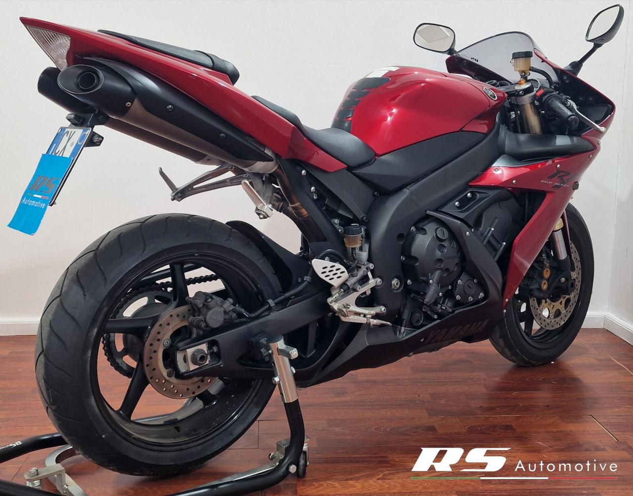 Yamaha YZF R1