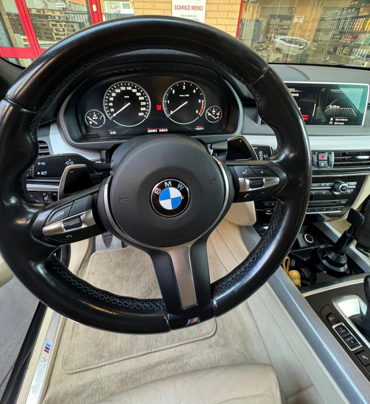 BMW X5 xdrive30d Experience 258cv auto
