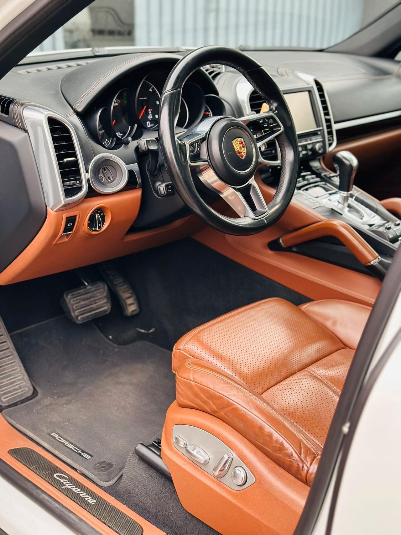 Porsche Cayenne 3.0 Diesel Platinum Edition