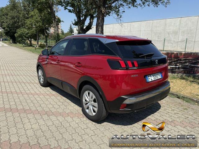PEUGEOT 3008 PureTech Turbo 130 S&S Allure,Navi