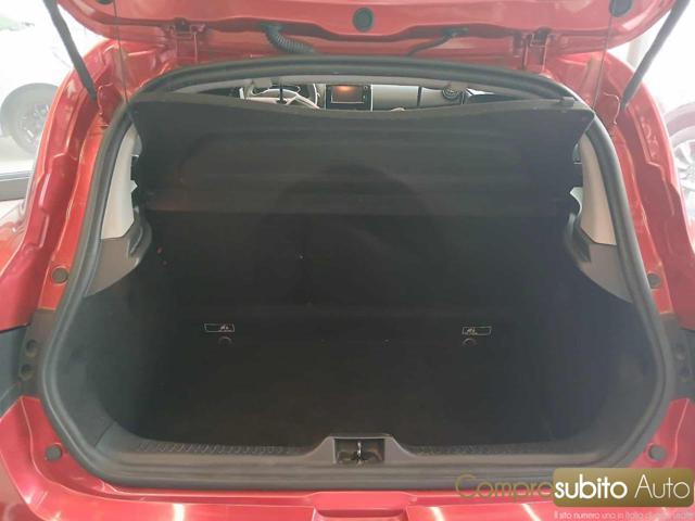 RENAULT Clio 1.2 75CV 5 porte Live