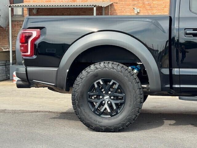FORD F 150 RAPTOR SUPER CREW CAB