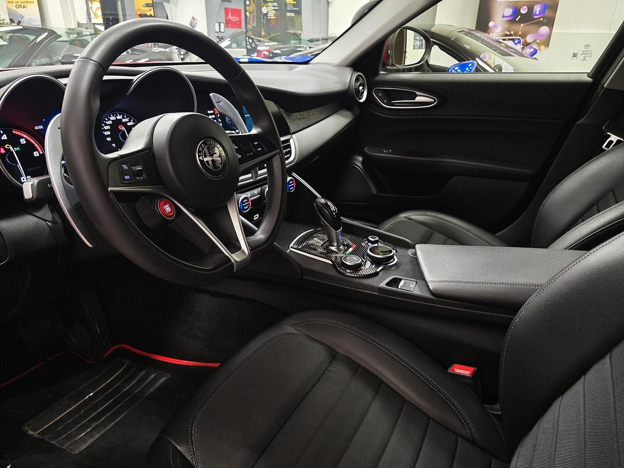 Alfa Romeo Giulia 2.2 T BUSINESS 190CV ROSSO ALFA_FATTURE_CARBONIO