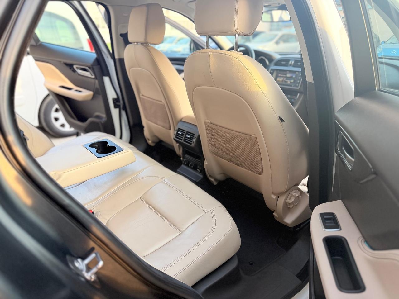 Jaguar F-Pace 2.0 D 180 CV AWD Portfolio euro6