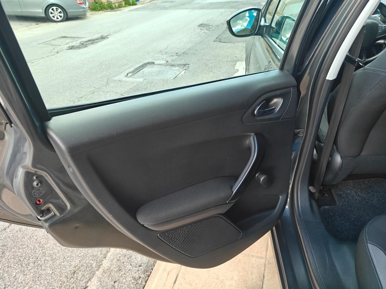 Peugeot 208 1.2 VTI Allure