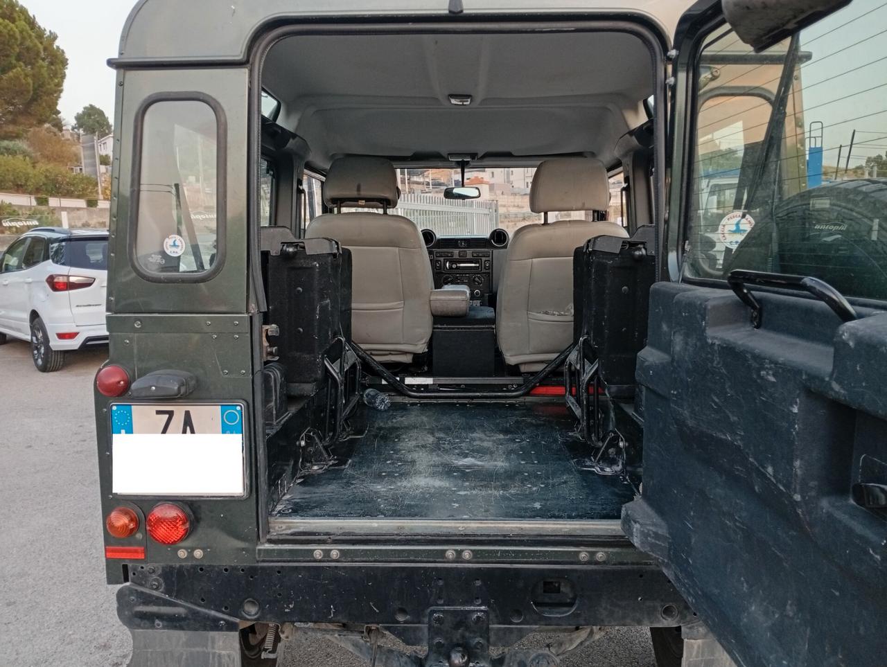Land Rover Defender 90 2.4 TD4 S W SE