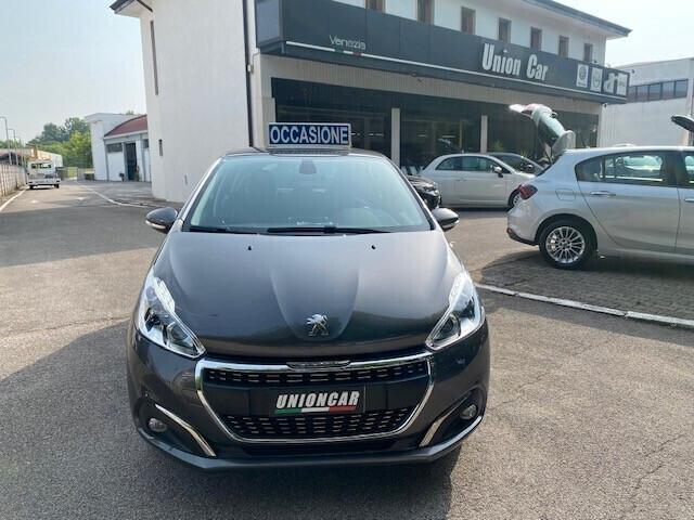 Peugeot 208 PureTech 82 Stop&Start 5 porte Signature