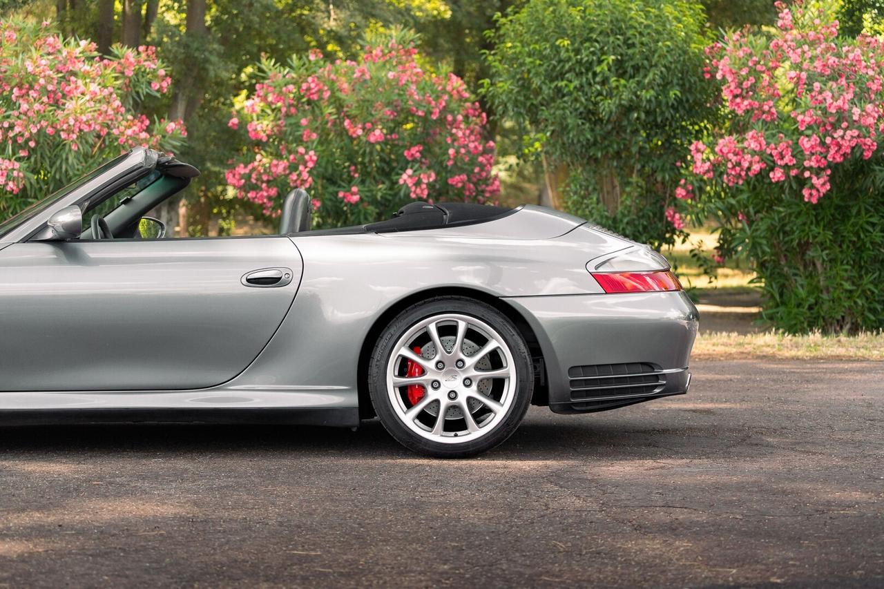 Porsche 911 Carrera 4S (kit 345CV) cat Cabriolet