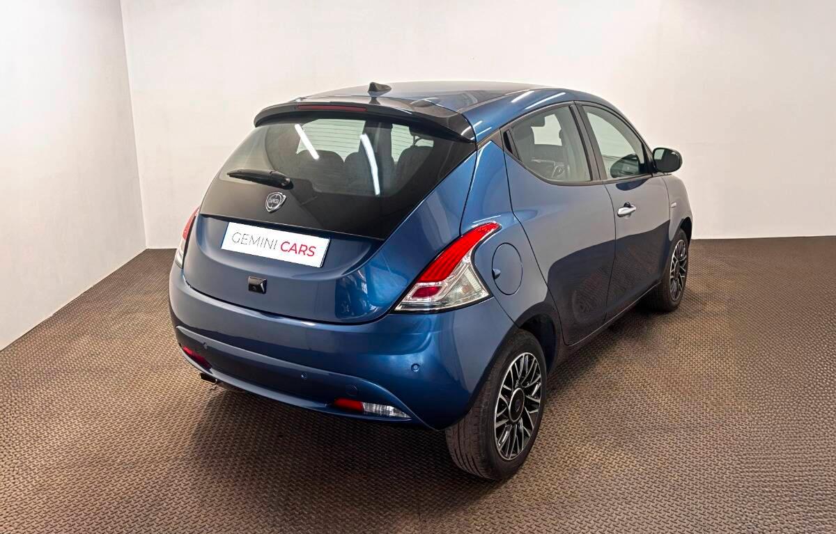 Lancia Ypsilon III 1.0 firefly hybrid Gold s&s 70cv 5p.ti