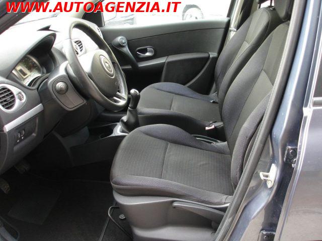 RENAULT Clio 1.2 16V 5 porte Confort