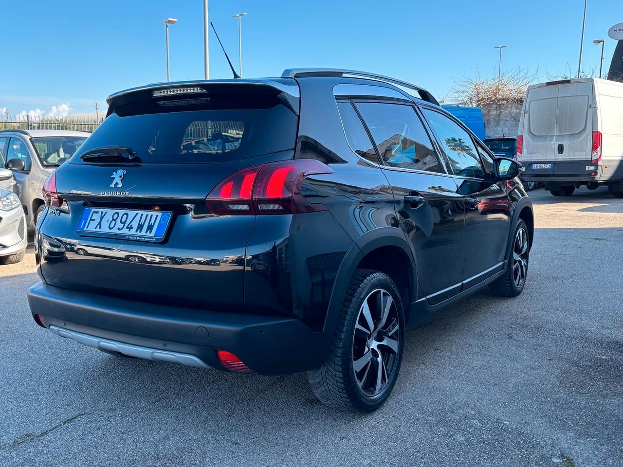 Peugeot 2008 BlueHDi 100 S&S Allure