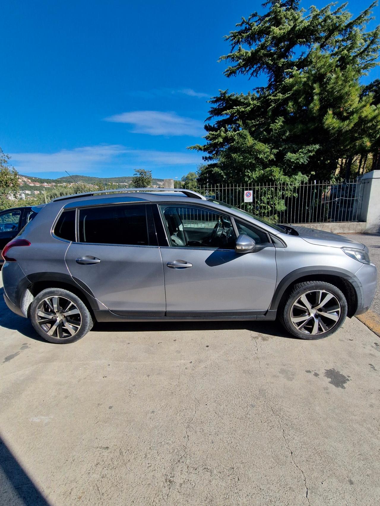 Peugeot 2008 1.2 Benz 110CV - 2016