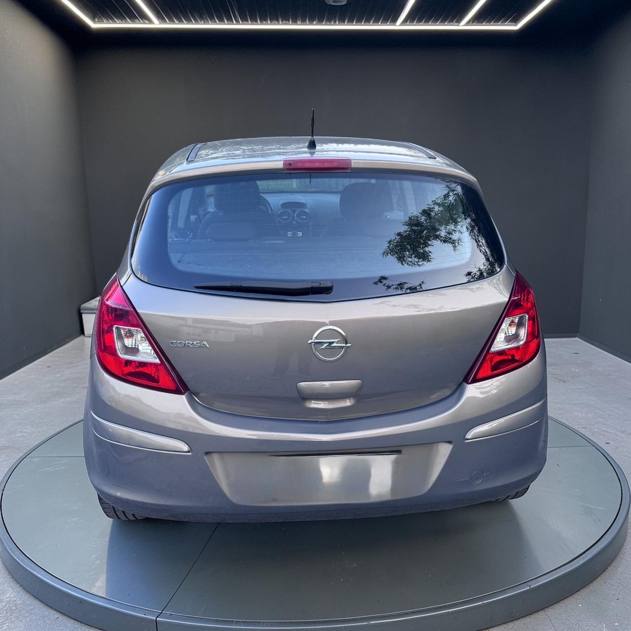 Opel Corsa 1.2 5 porte Sport