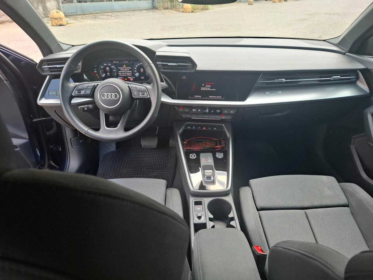 Audi A3 allstreet 35 TFSI S tronic Identity Contrast