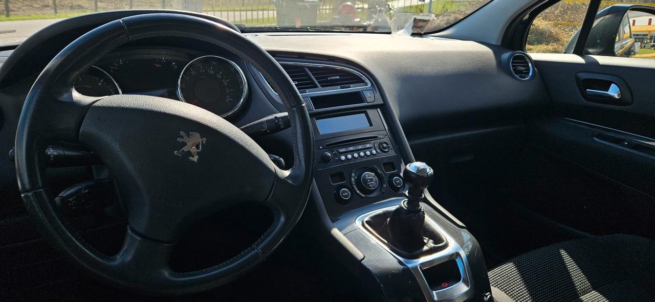 Peugeot 5008 1.6 HDi 112CV Active