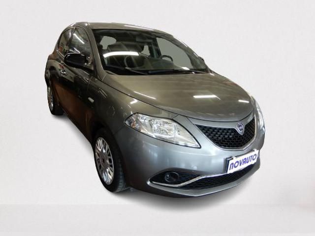 LANCIA Ypsilon 1.2 69 CV 5 porte Gold