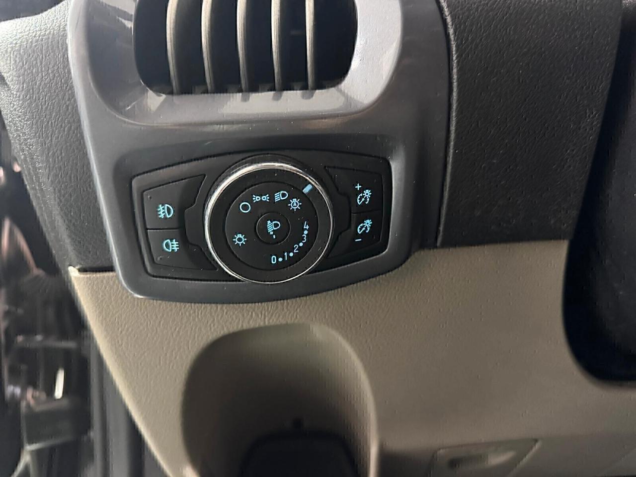 Ford Tourneo Custom Tourneo Custom 310 2.0 TDCi 170CV PC Titanium