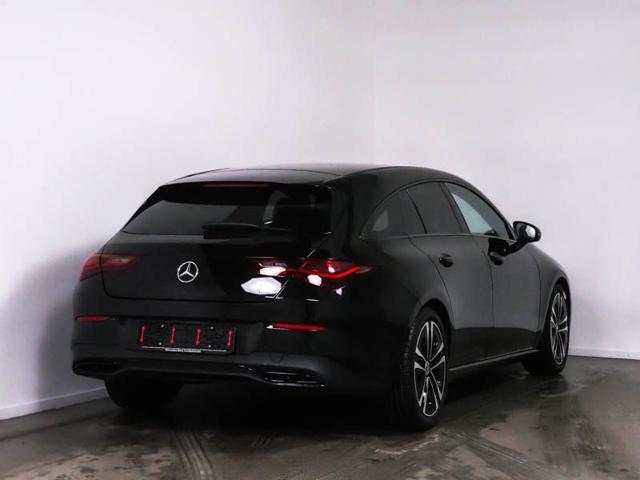 MERCEDES-BENZ CLA 180 Automatic Shooting Brake Progressive Advanced