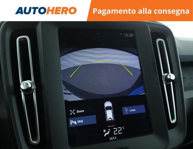 VOLVO XC40 D3 AWD Geartronic Momentum Core