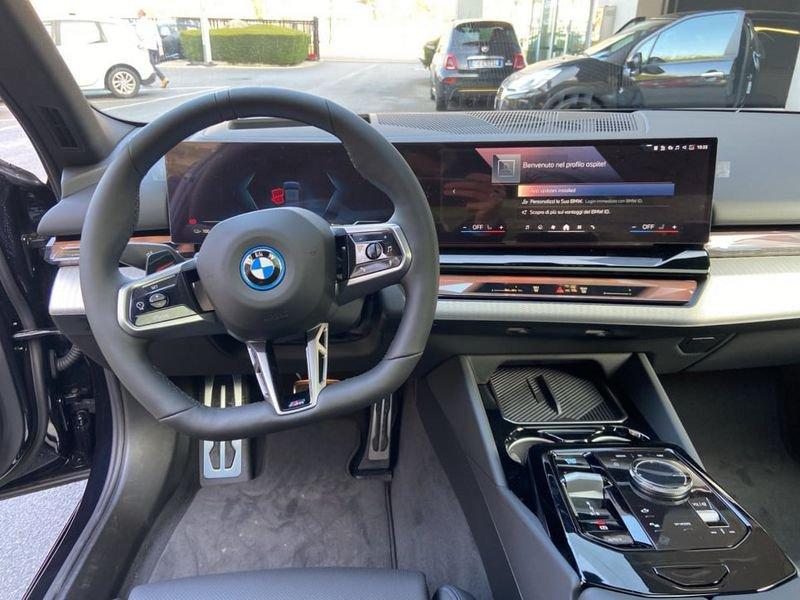 BMW i5 Berlina eDrive40 M Sport Pro