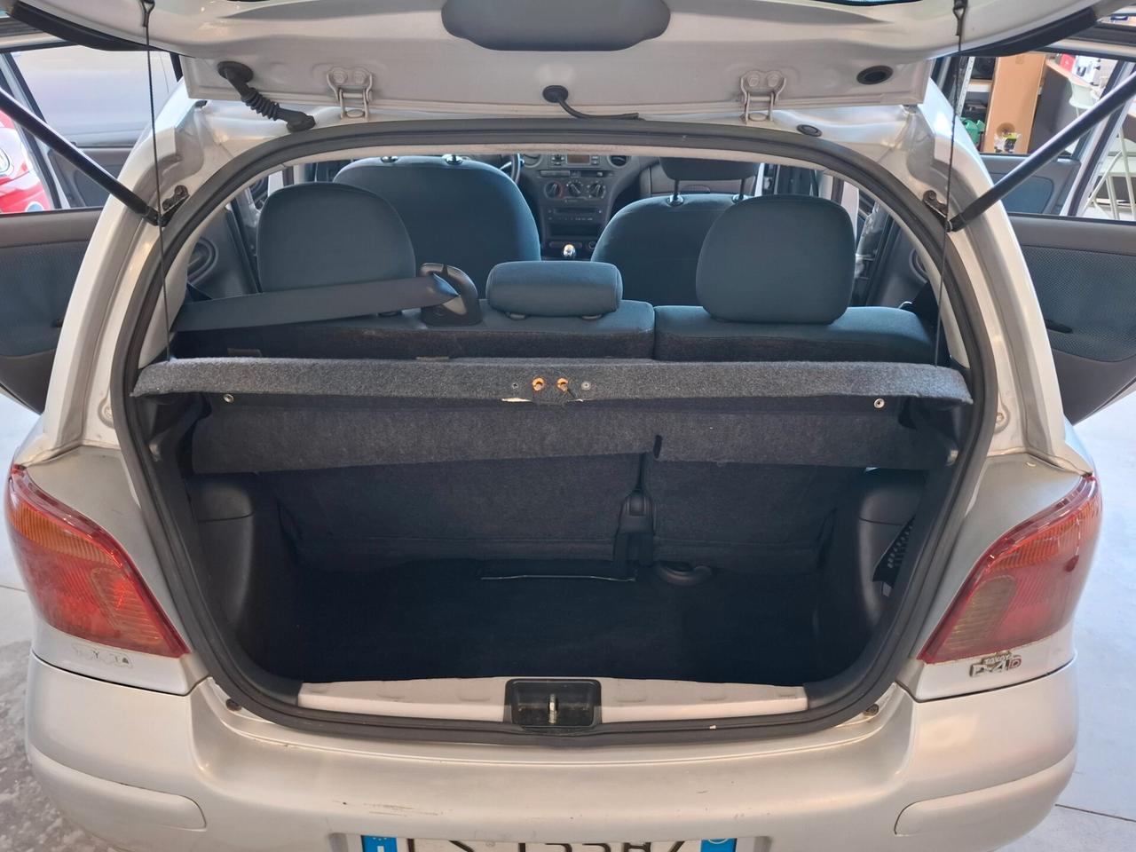 Toyota Yaris 1.4 tdi D-4D cat 5 porte Expo Clima